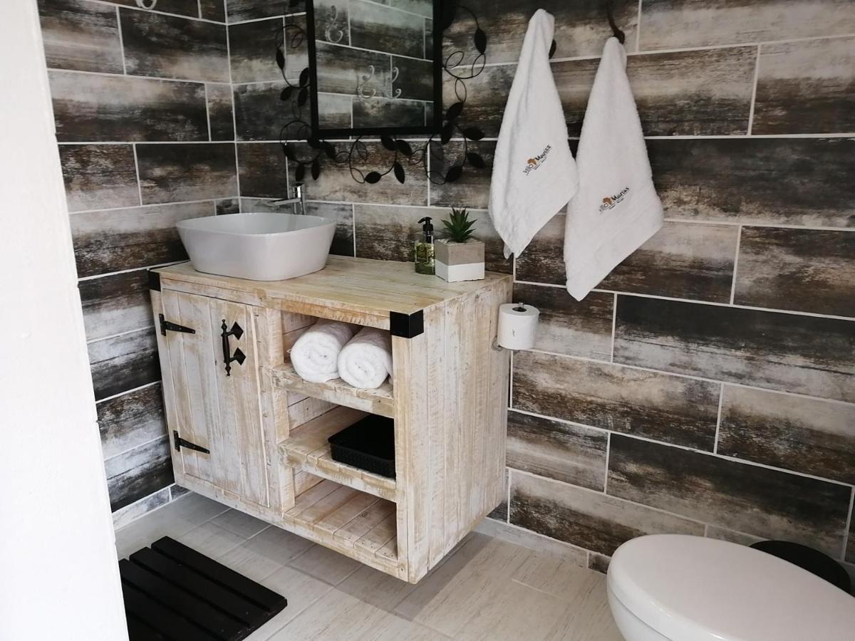 Villa Mariss Guesthouse Kraaifontein ภายนอก รูปภาพ