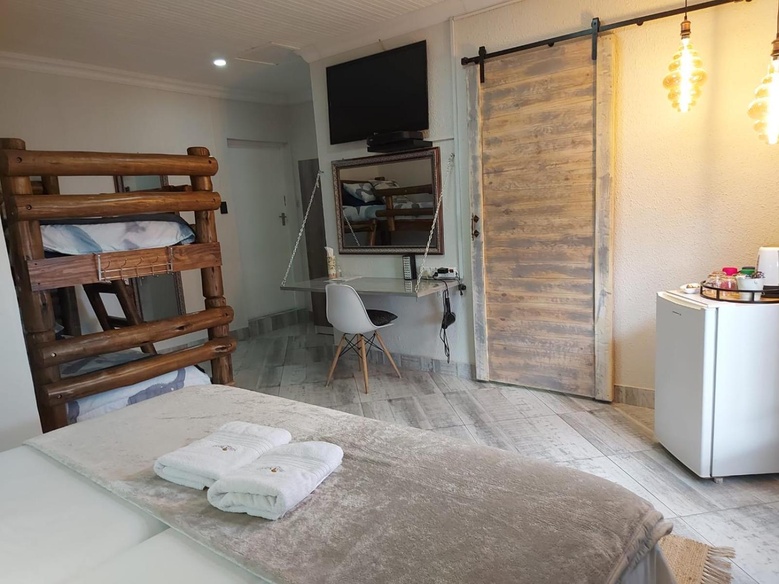 Villa Mariss Guesthouse Kraaifontein ภายนอก รูปภาพ