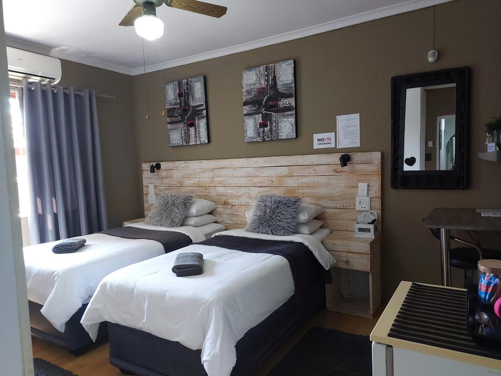 Villa Mariss Guesthouse Kraaifontein ภายนอก รูปภาพ